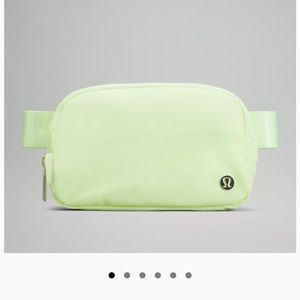 Lululemon Athletica Everywhere Belt Bag NWT Faded Zap